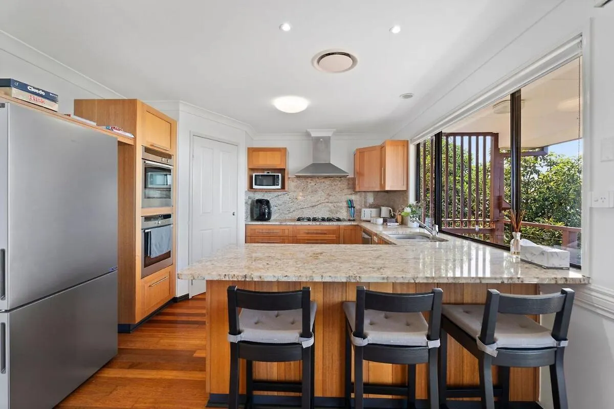 Mountain Retreat Scenic Getaway With Bbq Villa Mount Tamborine 0*,  Australia